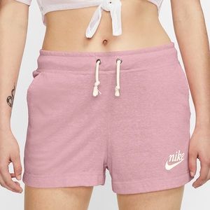 Nike Sportswear Gym Vintage Shorts!! NEW !! Medium